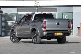 2023款山海炮 3.0T V6 汽油极境版
